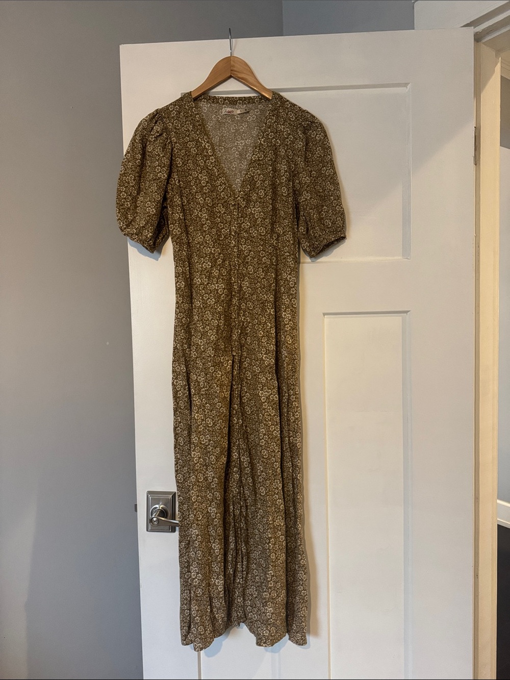 Women’s Floral V-Neck Midi Dress